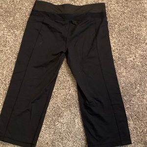 Kirkland women’s Capri